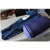 Image 1 : 2 CAMP CHAIRS AND SLEEPING BAG