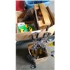 Image 1 : BOX OF GARDEN HOSE PARTS