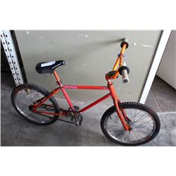 ORANGE NO BRAND BIKE