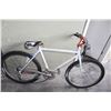 Image 1 : ORANGE AND WHITE NO BRAND BIKE