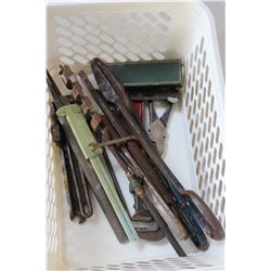 TRAY OF VINTAGE TOOLS