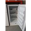 Image 2 : WHITE KENMORE UPRIGHT FREEZER, TESTED AND WORKING