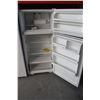 Image 2 : WHITE KENMORE FRIDGE, TESTED AND WORKING