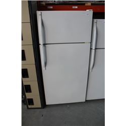 WHITE KENMORE FRIDGE, TESTED AND WORKING