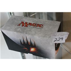 BOX OF ASSORTED MAGIC THE GATHERING CARDS