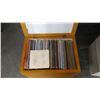 Image 2 : RECORD HASSOCK WITH CONTENTS