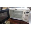 Image 2 : PANASONIC INVERTER MICROWAVE