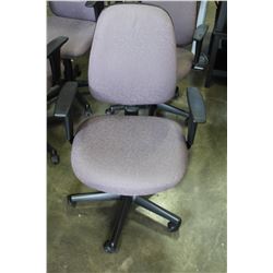 ROLLING GAS LIFT OFFICE ARMCHAIR