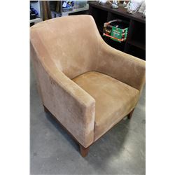 PAIR OF VIC-LINE ARMCHAIRS