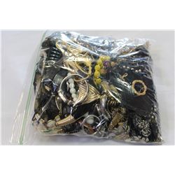LARGE BAG OF JEWELLRY