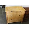 Image 1 : 3 DRAWER PINE DRESSER