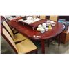 Image 1 : MAHOGANY FINISH DINING TABLE WITH 2 LEAFS AND 6 CHAIRS