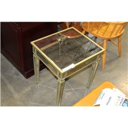 NEW HOME ELEGANCE MIRRORED END TABLE