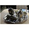 Image 2 : 7 PIECES SILVER PLATE TEA SERVICE AND SERVING TRAY