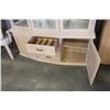 Image 2 : 2 PIECE WHITE CHINA CABINET