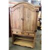 Image 1 : RUSTIC PINE WARDROBE