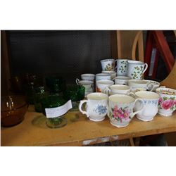 LOT OF CUPS AND VINTAGE GLASSWARE