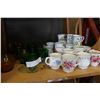 Image 1 : LOT OF CUPS AND VINTAGE GLASSWARE