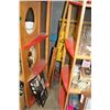 Image 1 : TYGER CLAW TV WALL MOUNT AND ART EASEL