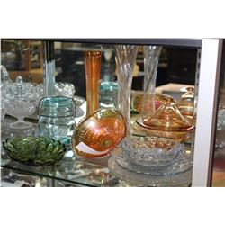 SHELF OF ANTIQUE AND DEPRESSION GLASSWARE