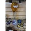 Image 1 : LOT OF ART GLASS PAPER WEIGHTS AND VASE