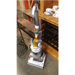 DYSON DC14 UPRIGHT VACUUM