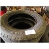 Image 1 : 5 Tires-Michelin 265-60-18