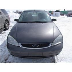 2005 Ford Focus 2x4 4door Grey 1FAFP34N65W103947
