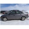 Image 2 : 2005 Ford Focus 2x4 4door Grey 1FAFP34N65W103947