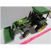 Image 2 : Ertl 2755 John Deere Tractor (adjustable scoop)