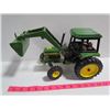 Image 5 : Ertl 2755 John Deere Tractor (adjustable scoop)