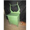 Image 3 : Wash stand w Harp - painted green