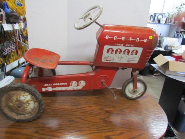 Garton chain drive pedal tractor Schmalz Auctions