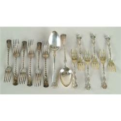 Lot# 156  FOURTEEN STERLING FLATWARE PIECES.  