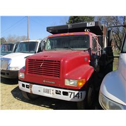 1997 INTERNATIONAL 4700 DUMP, VIN/SN:1HTSCAAN4VA491488 - S/A, IHC DIESEL ENGINE, 6 SPEED TRANS, 10'