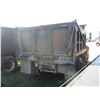 Image 3 : 1997 INTERNATIONAL 4700 DUMP, VIN/SN:1HTSCAAN4VA491488 - S/A, IHC DIESEL ENGINE, 6 SPEED TRANS, 10'