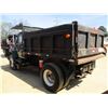 Image 4 : 1999 INTERNATIONAL 4700 DUMP, VIN/SN:1HTSCABR3XH671047 S/A, GVWR 34,000#, IHC DIESEL ENGINE, 6 SPEED
