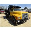 Image 2 : 1997 FORD F SERIES DUMP, VIN/SN:1FDPF80CXVVA02964 - S/A, FORD DIESEL ENGINE, 6 SPD TRNS, GVWR 30,000