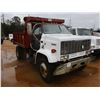 Image 2 : 1988 GMC TOP KICK DUMP, VIN/SN:1GDM7D1YXJV532204 - S/A, DIESEL ENGINE, 5 & 2 SPEED TRANS, 33,000# GV