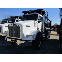 2018 KENWORTH T800 DUMP, VIN/SN:1NKDL40X0JJ203686 - TRI-AXLE, 500 HP CUMMINS X15 ENGINE, ALLISON 450