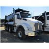 Image 2 : 2018 KENWORTH T880 DUMP, VIN/SN:1NKZXPTX9JJ188581 - TRI-AXLE, 485 HP PACCAR MX13 ENGINE, ALLISON 450