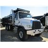 Image 2 : 2016 FREIGHTLINER 114SD DUMP TRUCK, VIN/SN:1FVMG3DV8GHHK8009 - TRI-AXLE, 500 HP DETROIT DD13 ENGINE,