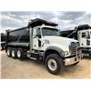 Image 2 : 2017 MACK GU713 DUMP, VIN/SN:1M2AX07C2HM036496 - TRI-AXLE, 455 HP MACK MP8 ENGINE, ALLISON 4500 RDS