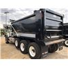 Image 4 : 2017 MACK GU713 DUMP, VIN/SN:1M2AX07C2HM036496 - TRI-AXLE, 455 HP MACK MP8 ENGINE, ALLISON 4500 RDS