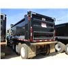 Image 4 : 2017 MACK GU713 DUMP, VIN/SN:1M2AX07C4HM036564 - TRI-AXLE, 455 HP MACK MP8 ENGINE, ALLISON 4500 RDS
