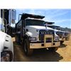 Image 2 : 2018 MACK GU713 DUMP, VIN/SN:1M2AX07CXJM037093 -TRI-AXLE, 455 HP MACK MP8 ENGINE, MACK T310M 10 SPEE