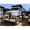 Image 1 : 2017 MACK GU713 DUMP, VIN/SN:1M2AX07C1HM061423 - TRI-AXLE, 455 HP MACK MP8 ENGINE, ALLISON 4500 RDS