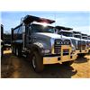 Image 2 : 2017 MACK GU713 DUMP, VIN/SN:1M2AX07C1HM061423 - TRI-AXLE, 455 HP MACK MP8 ENGINE, ALLISON 4500 RDS