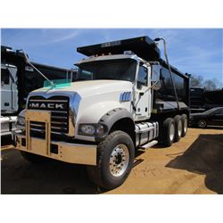 2017 MACK GU713 DUMP, VIN/SN:1M2AX07C3HM061410 - TRI-AXLE, 455 HP MACK MP8 ENGINE, ALLISON 4500 RDS