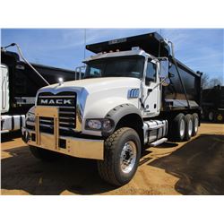2017 MACK GU713 DUMP, VIN/SN:1M2AX07C1HM036568 - TRI-AXLE, 455 HP MACK MP8 ENGINE, ALLISON 4500 RDS